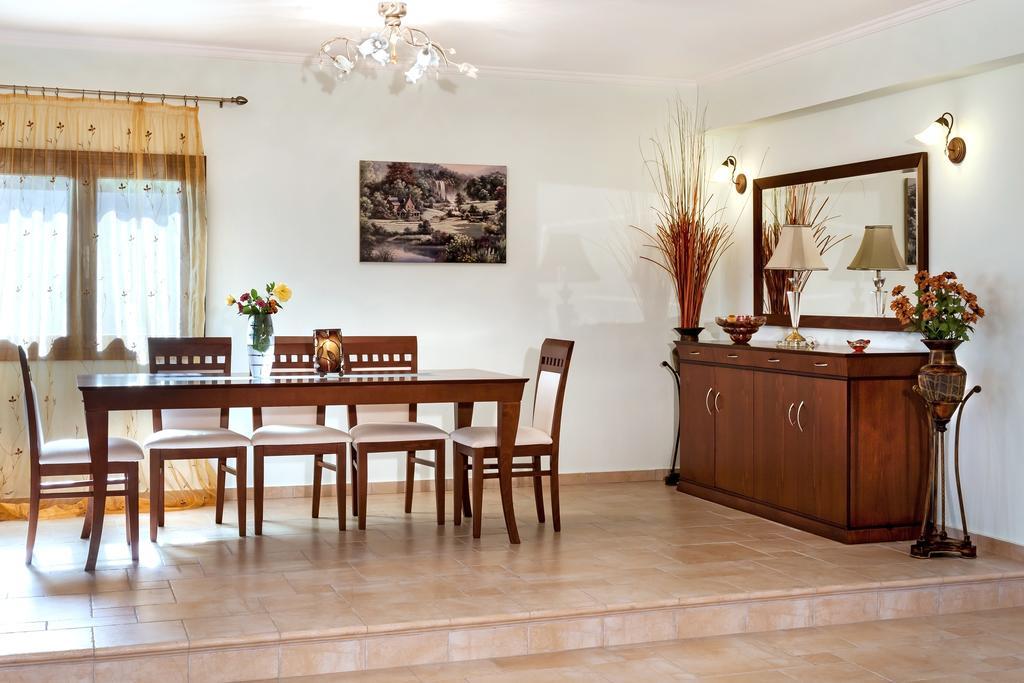 Infinity Villa Kato Pavliana エクステリア 写真